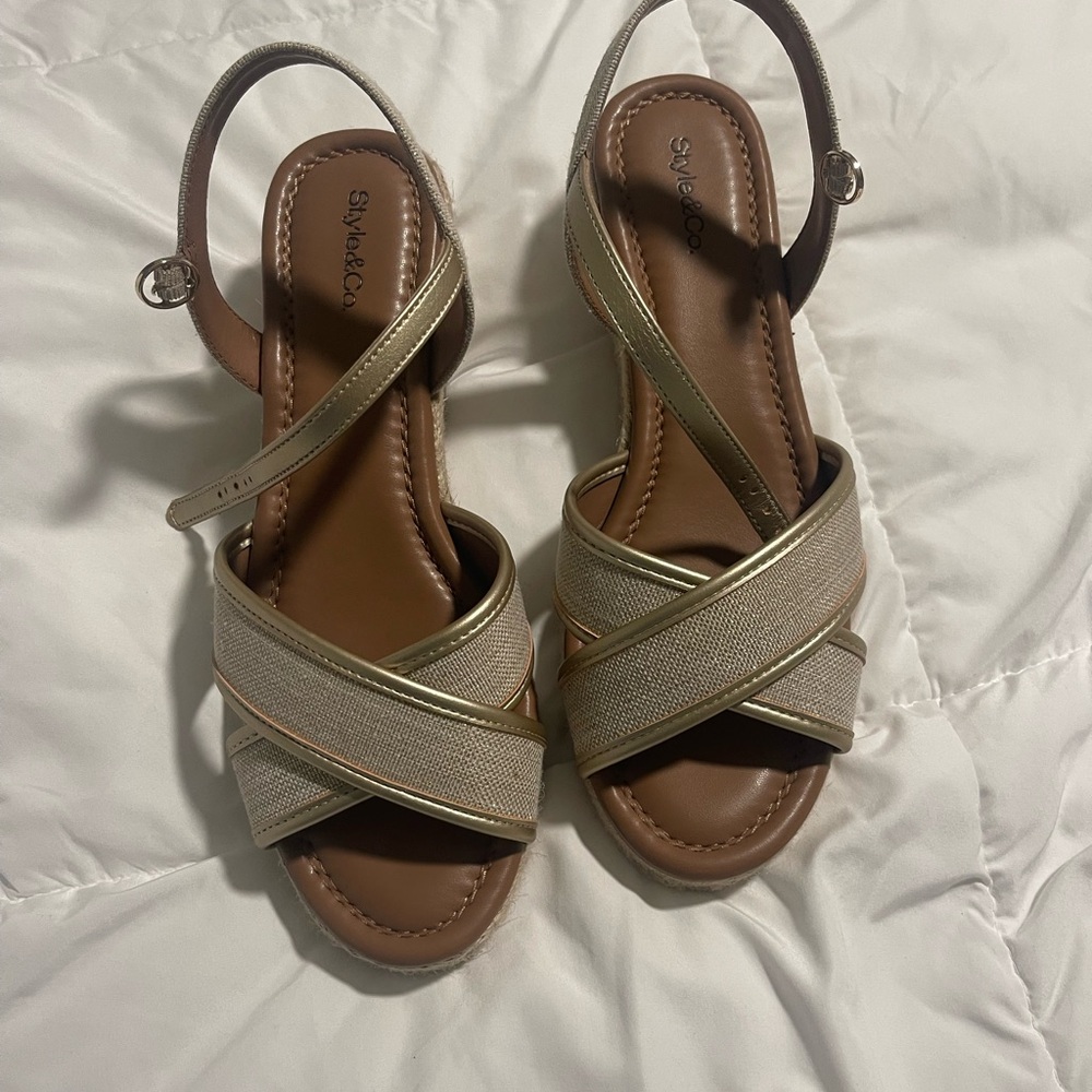 Style & Co Gold and Tan Sandals with Crisscross Straps